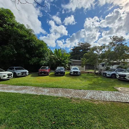 Beau Vallon Bungalows Экстерьер фото